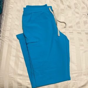 Figs Scrubs Set! Used- barely worn